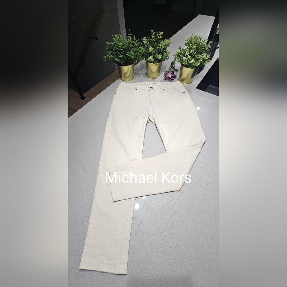 NWOT MICHAEL KORS Superbe pantalon long crème en denim extensible, logo doré